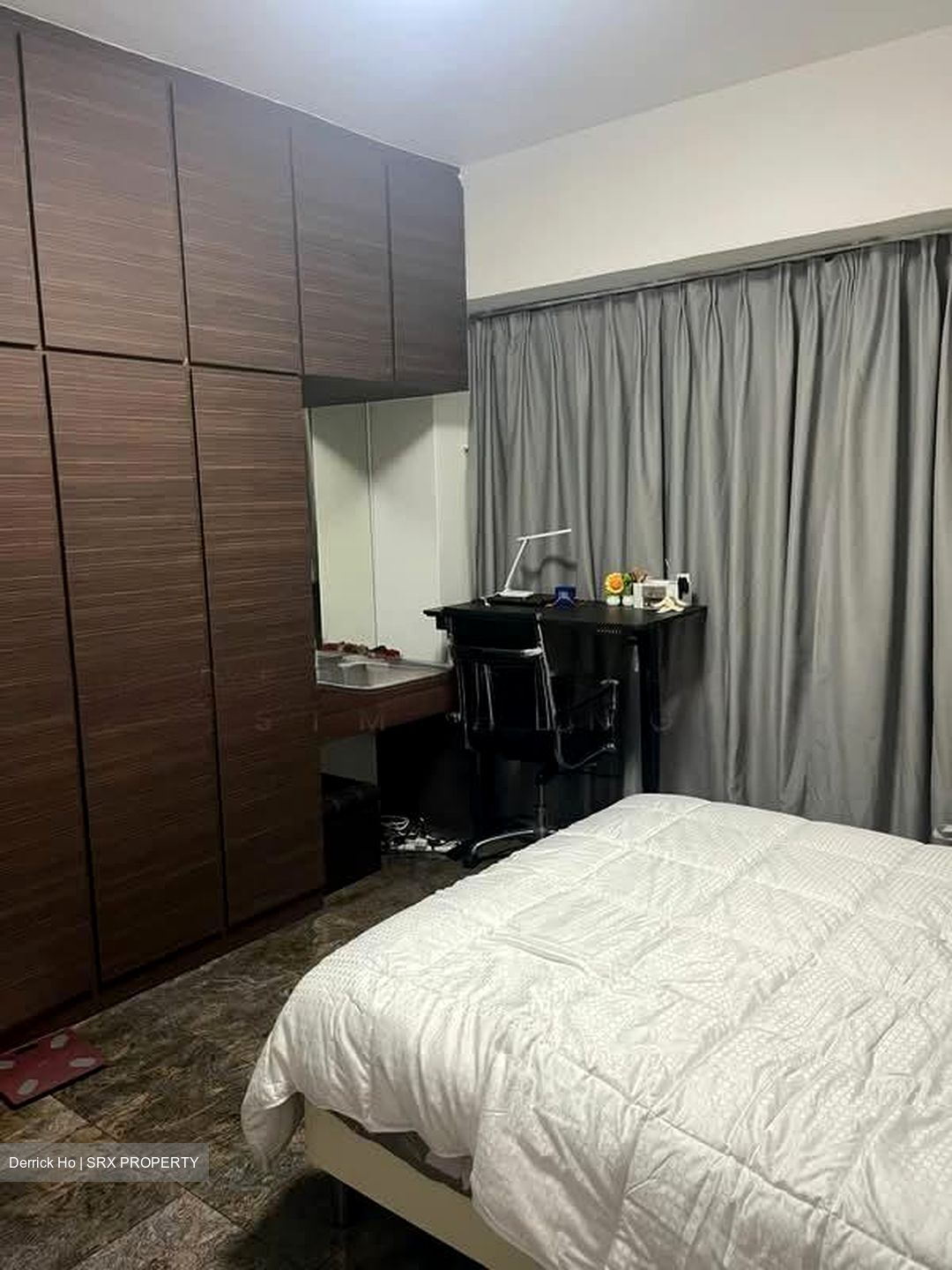International Plaza (D2), Apartment #553154581